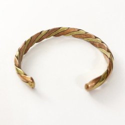 Bracelet de cuivre avec aimants